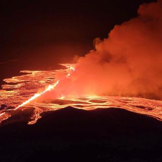 Volcán islandés entra en erupción por cuarta vez en tres meses