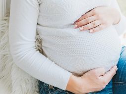  Además, ten en cuenta que algunas compañías aéreas pueden no permitir el embarque de embarazadas en vuelos internacionales. Consulta con la aerolínea antes de organizar un viaje. UNSPLASH / A. Chepinska