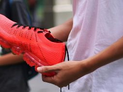 La Federación Mexicana de Diabetes hace algunas recomendaciones importantes para cuidar tus pies si tienes esta afectación. UNSPLASH / Marcus Ng