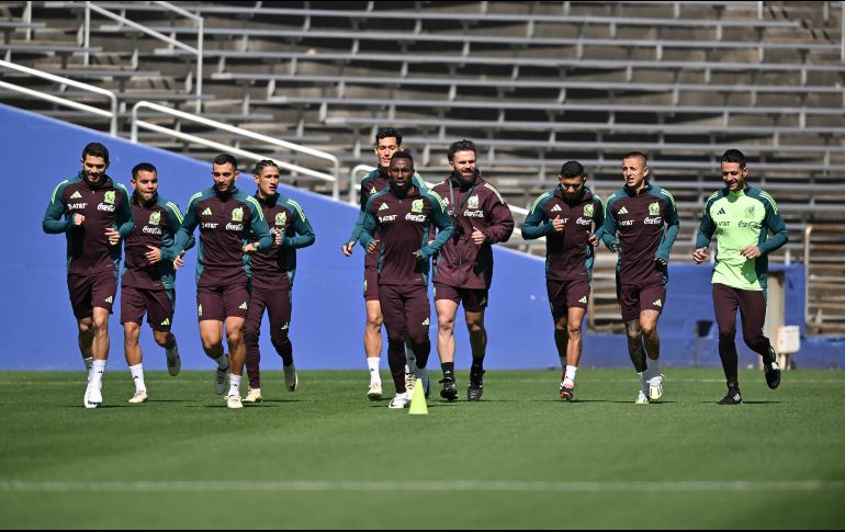 Fue este mismo lunes cuando los últimos seleccionados que faltaban por llegar lo hicieron y de inmediato se integraron a las labores. CORTESÍA/ Selección Mexicana.