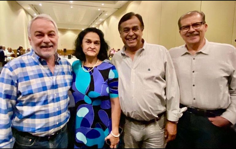 Durante esta reunión, se destacó con satisfacción que, de las 70 organizaciones que inicialmente fundaron el CCXX, se han sumado 40 más, alcanzando un total de 110 organizaciones que respaldan a la candidata a la presidencia de la República por la coalición Fuerza y Amor por México. ESPECIAL