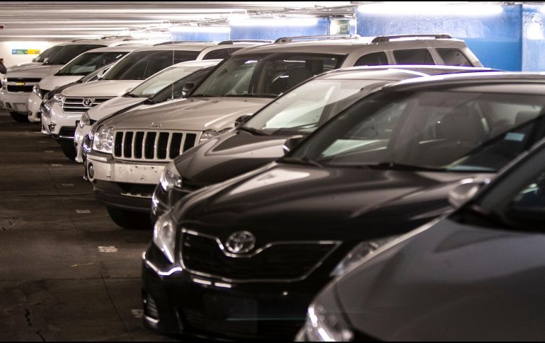 La Condusef indica que las causas más recurrentes de los usuarios al momento de presentar una queja, tienen que ver con la falta de claridad al leer los contratos. NTX / ARCHIVO