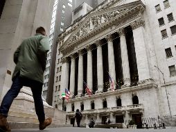 Wall Street cerró este martes en verde y su principal indicador, el Dow Jones de Industriales, subió un 0.83%, en vísperas de una nueva reunión de la Reserva Federal (Fed) en la que no se esperan cambios sobre los tipos de interés. AP / P. Morgan
