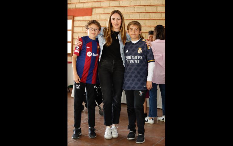 Cristóbal Vielma, Paulina Pérez y Javier Hernández Urtiz. GENTE BIEN JALISCO/ Claudio Jimeno