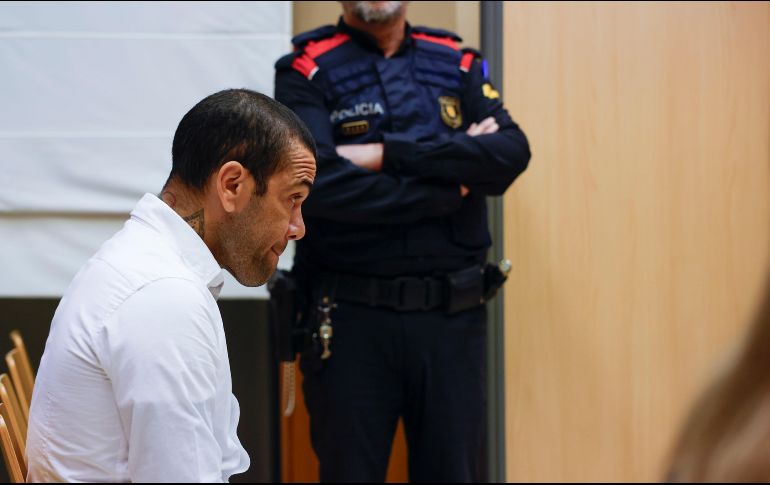 A pesar de obtener la libertad provisional, Dani Alves deberá cumplir con estrictas restricciones impuestas por la corte. / EFE