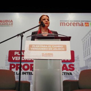 Claudia Delgadillo presenta propuestas para la línea 5 y 6 del Tren Ligero