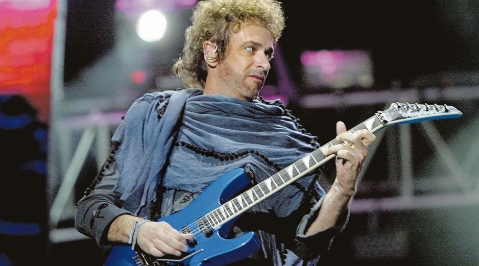 El concierto es un homenaje al vocalista del grupo de rock argentino Soda Stereo, fallecido el 4 de septiembre de 2014. AFP