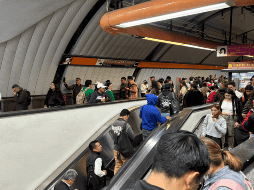 Dos horas después del incidente, el Metro anunció que se restableció el servicio. ESPECIAL