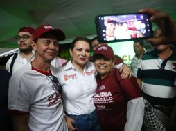 Claudia Delgadillo recibió peticiones y se comprometió a trabajar para resolverlas. CORTESÍA