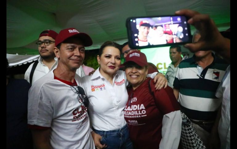 Claudia Delgadillo recibió peticiones y se comprometió a trabajar para resolverlas. CORTESÍA