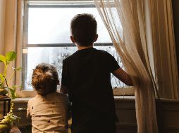 Mantén a niñas y niños vigilados en todo momento. No deben jugar en la cocina. UNSPLASH / K. Sikkema