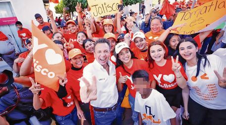 Pablo Lemus hace campaña en la región Costa Sur de Jalisco. ESPECIAL