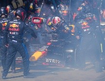 El vehículo del neerlandés abandonó la competencia luego de desprender una enorme cantidad de humo. AP/ S. Barbour.