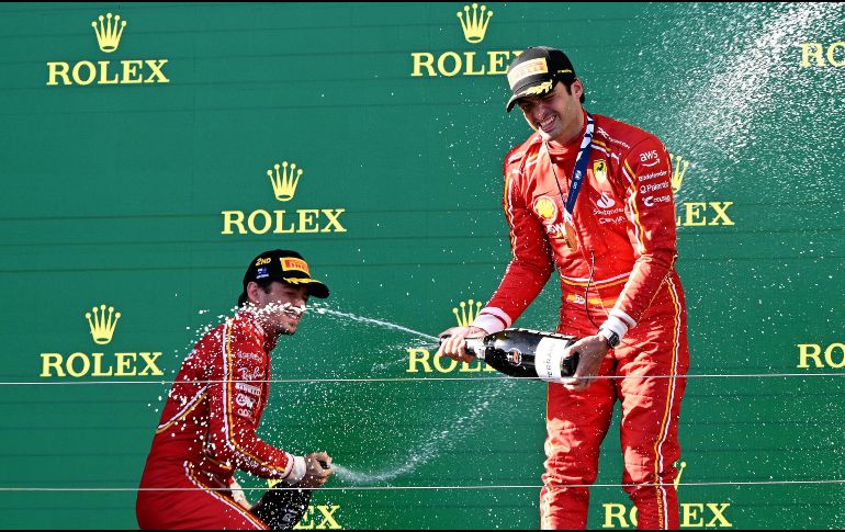 Este triunfo marca un resurgimiento para Sainz, quien se ausentó en la carrera anterior debido a una cirugía de apendicitis. EFE/J. Carrett