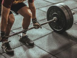  En algunos casos, el ejercicio nocturno se ha relacionado con un sueño más profundo durante la noche. UNSPLASH /  V. Freitas