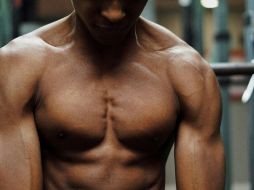 Es necesario cuidar la musculatura con alimentos balanceados. ESPECIAL/ Foto de Nigel Msipa en Unsplash