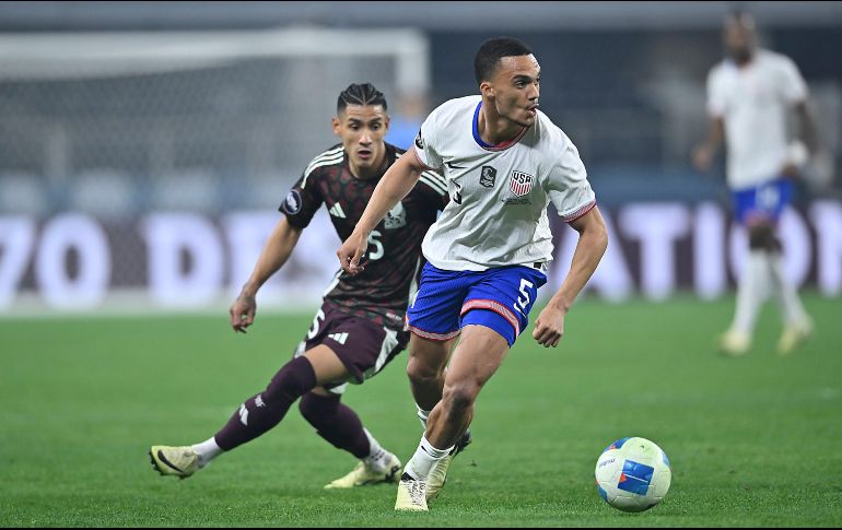 Uriel Antuna, de manera irónica, señaló que la derrota ayudará a seguir creciendo. IMAGO7.