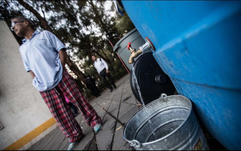 El servicio de agua potable se restablecerá hasta la tarde del jueves 28 de marzo. SUN/ ARCHIVO