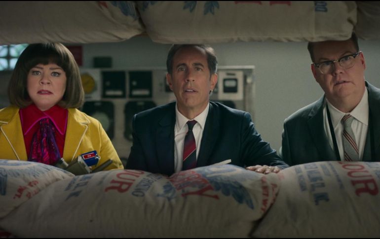 “Sin glasear” marca el debut como director de Jerry Seinfeld, quien también está detrás del guion junto con Spike Feresten, Andy Robin y Barry Marder. ESPECIAL / NETFLIX