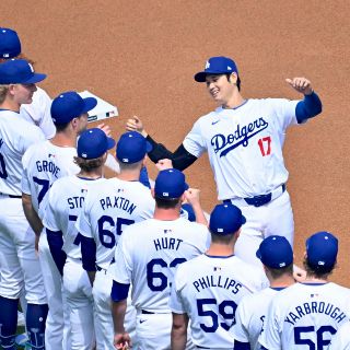 Los Dodgers ganan en el debut de Ohtani en Los Ángeles