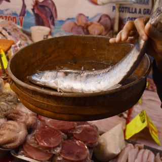 ¿Cómo hacer mojo de ajo para acompañar pescados y mariscos?