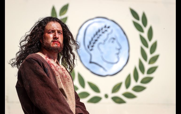 Desbordó pasión y fervor desde el Cerro de la Cruz, con la crucifixión de Jesús, en la tradicional Judea de la Delegación de San Martín de las Flores, en Tlaquepaque, la cual llegó a su edición número 230. EL INFORMADOR / H. Figueroa