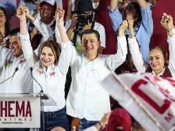 El candidato tapatío emanado del partido Morena acusó que el crimen tomó la ciudad, así como a los gobiernos que no reciben a las madres buscadoras de sus familiares desaparecidos para brindarle atención y apoyo para difundir sus cédulas de búsqueda. EL  INFORMADOR / H. Figueroa