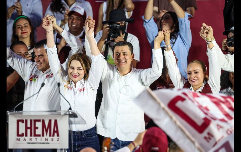El candidato tapatío emanado del partido Morena acusó que el crimen tomó la ciudad, así como a los gobiernos que no reciben a las madres buscadoras de sus familiares desaparecidos para brindarle atención y apoyo para difundir sus cédulas de búsqueda. EL  INFORMADOR / H. Figueroa