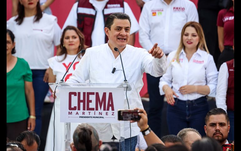 El candidato tapatío emanado del partido Morena acusó que el crimen tomó la ciudad, así como a los gobiernos que no reciben a las madres buscadoras de sus familiares desaparecidos para brindarle atención y apoyo para difundir sus cédulas de búsqueda. EL  INFORMADOR / H. Figueroa