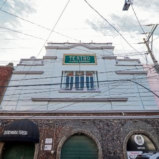 Detrás del telón del Teatro María Teresa