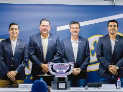 Miguel Ángel López (izq.), el mánager Benjamín Gil, Ray Padilla desde la dirección deportiva y Miguel Solís (der.) han armado un equipo con el que buscan apuntar al título de la Liga Mexicana de Beisbol. CORTESÍA/Charros de Jalisco