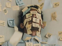 El Burnout es el resultado de una carga laboral excesiva y prolongada sin el debido descanso o apoyo. ESPECIAL/ Foto de Luis Villasmil en Unsplash