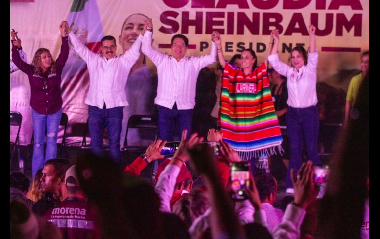 Al asistir al acto que encabezó Claudia Sheinbaum en Autlán, el Dr. Carlos Lomelí comentó a militantes simpatizantes y de su partido, que ella es la única opción para darle continuidad a movimiento de la 4T.  ESPECIAL.