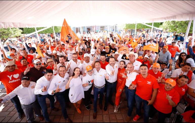 En distintas reuniones sostenidas con las y los habitantes, se comprometió a reforzar los centros de salud de las comunidades. ESPECIAL