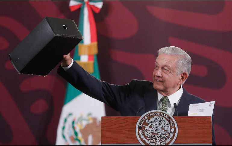 El Dr. Manuel Gerardo Corona Galindo de la UNAM presentó un video con el fin de mostrar los pasos para crear esta cámara. EFE