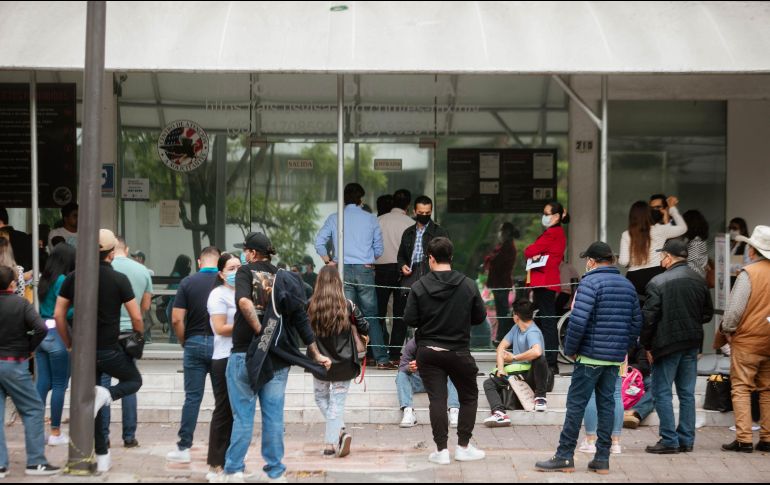 Si tu motivo de viaje es por vacaciones o por tratamientos médicos, siempre será necesario solicitar la visa con el nombre B1-B2, esta visa es conocida como visa de turista y es el documento que necesitarás de ahora en adelante al cruzar al territorio norteamericano. INFORMADOR/ARCHIVO