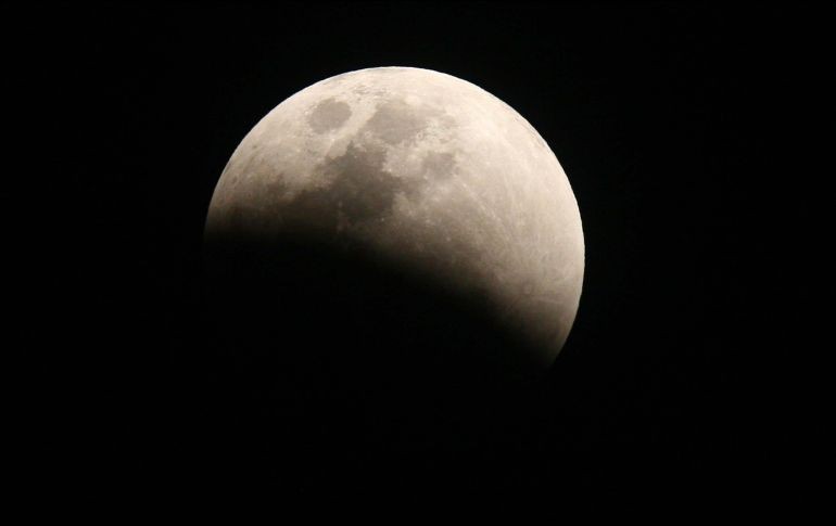 La NASA se propuso recrear el misterioso aroma del espacio para preparar a los futuros astronautas. SUN / ARCHIVO