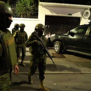 La OEA condena irrupción en Embajada de México; convoca a reunión