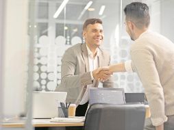 El primer paso para abrir un negocio es definir el nombre de la empresa. ESPECIAL