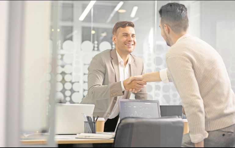 El primer paso para abrir un negocio es definir el nombre de la empresa. ESPECIAL