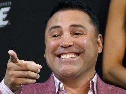 En días pasados, Óscar de la Hoya declaró durante una entrevista para Fight Hype la razón por la cual cree que el Canelo se molestó con él cuando De la Hoya era el promotor del tapatío./AFP
