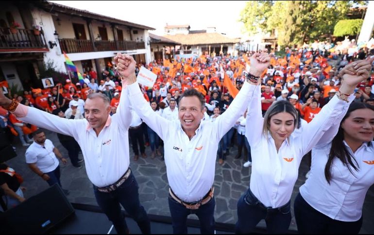 Pablo Lemus también anunció la rehabilitación del centro de salud, la garantía de suministro de medicamentos al 92% para las familias del estado y la contratación de personal capacitado en Mazamitla. CORTESÍA.