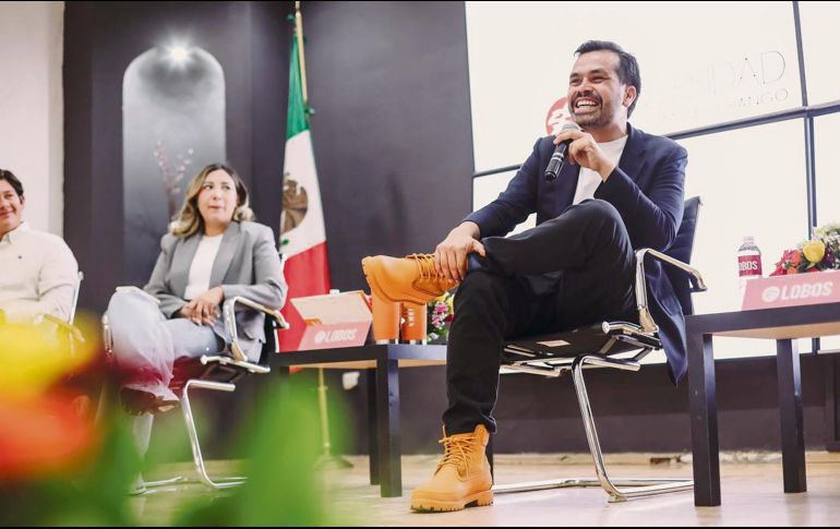 Jorge Álvarez Máynez estuvo ayer con jóvenes de Durango. ESPECIAL