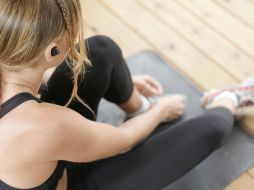 Alimentos y ejercicios adecuados ayudan a bajar de peso. UNSPLASH/Caley Vanular