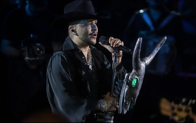 Christian Nodal se convirtió en tendencia también por su proceso de eliminar los tatuajes de la cara. EL INFORMADOR/ARCHIVO