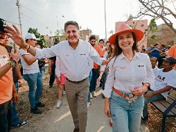 El candidato recorrió la colonia Jardínes del Vergel donde enfatizó su proyecto de educación. ESPECIAL