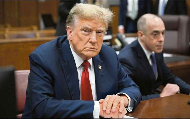 El ex presidente se presentó a la corte e insistió en que se trata de “una cacería de brujas”. EFE