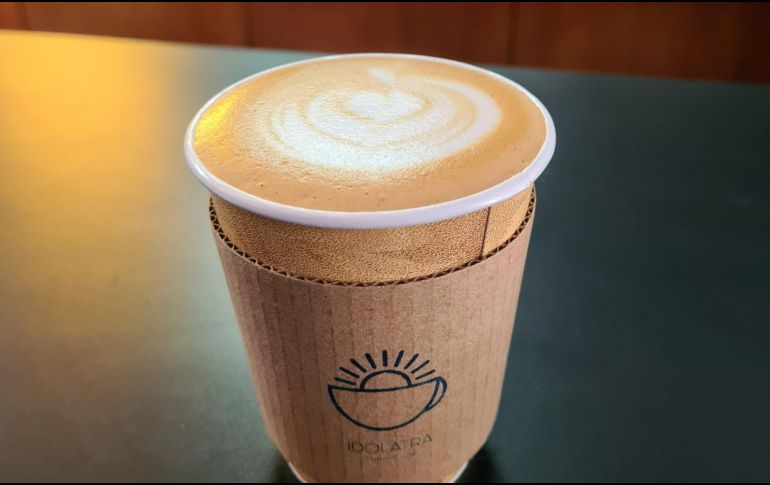 Lo mejor, pese al calor, es que sigas pidiendo tu café caliente. EL INFORMADOR / O. Bravo