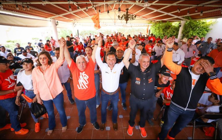 Lemus Navarro propuso la remodelación y digitalización de más de seis mil planteles de preescolar, primaria y secundaria en sus primeros tres años de gobierno. CORTESÍA