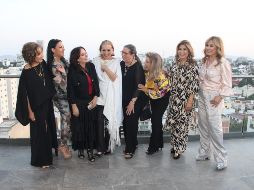 Yoyi Alcalá, Ana Quezada, Sara González, Sally Rangel, Magui López Vergara, Paty Isunza, Tere Alcalá y Vicky Alcalá. GENTE BIEN JALISCO/ ESCAMILLA ESMERALDA